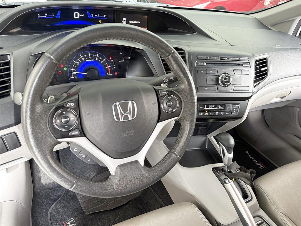 Honda Civic - 2.0 LXR 16V FLEX 4P AUTOMÁTICO