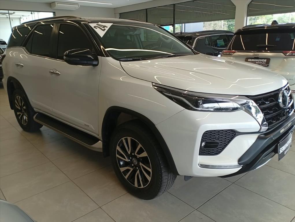 HILUX SW4 2.8 D-4D TURBO DIESEL SRX 4X4 AUTOMÁTICO1