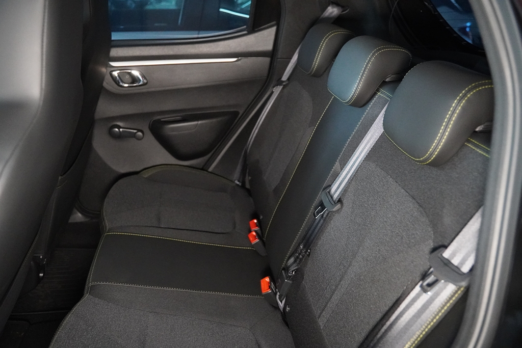 KWID 1.0 12V SCE FLEX OUTSIDER MANUAL9