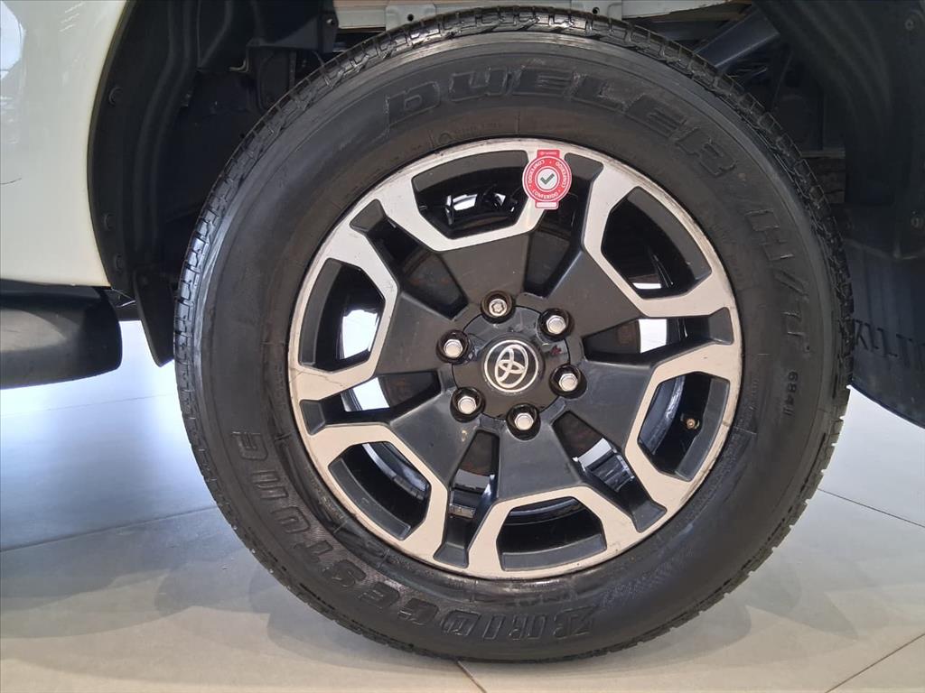 HILUX 2.8 D-4D TURBO DIESEL CD SRV 4X4 AUTOMÁTICO15