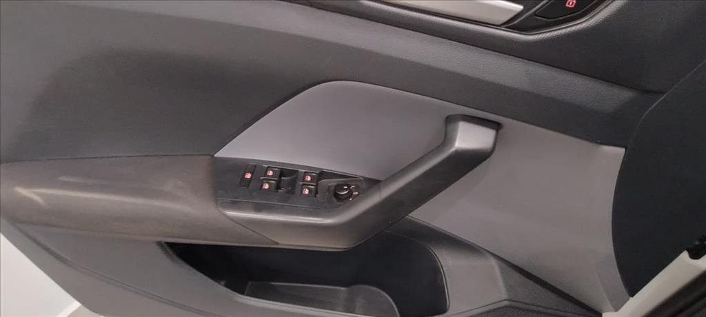 T-CROSS 1.0 200 TSI TOTAL FLEX SENSE AUTOMÁTICO9