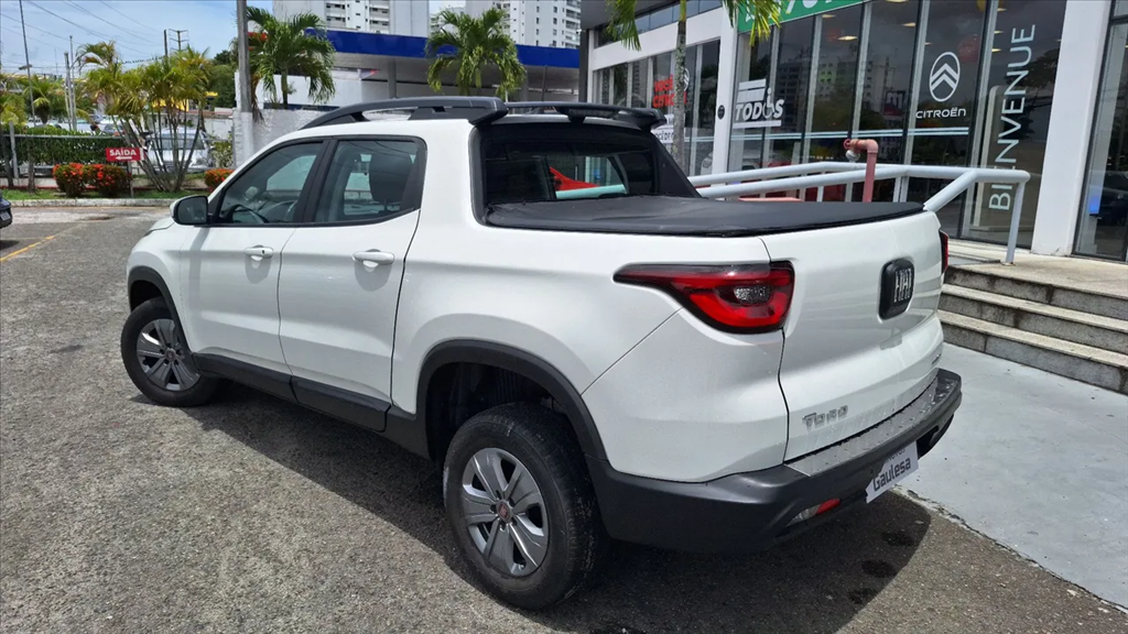 TORO 1.8 16V EVO FLEX FREEDOM AT64