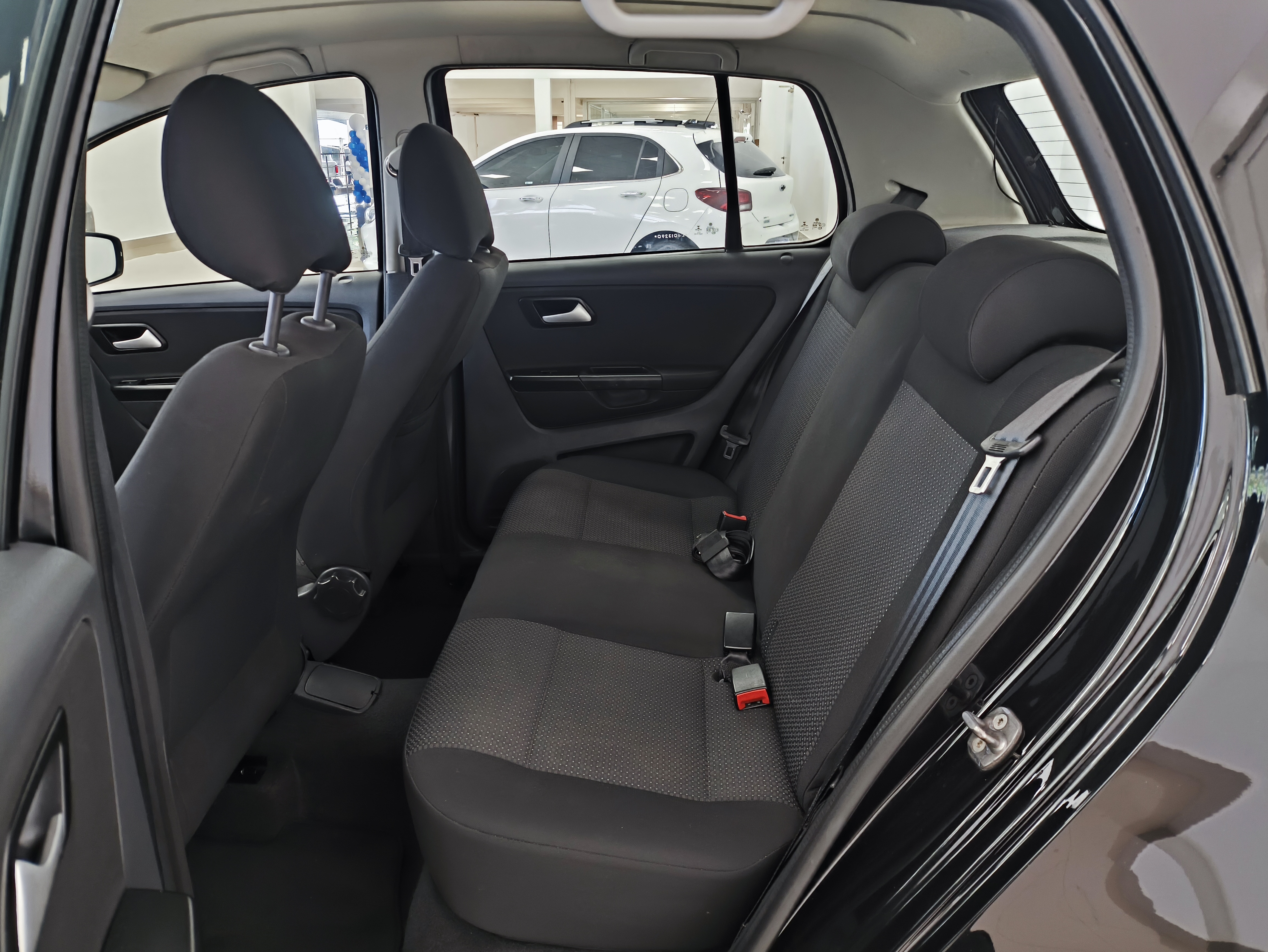 VW - Volkswagen-FOX-1.6 MSI TOTAL FLEX CONNECT 4P MANUAL