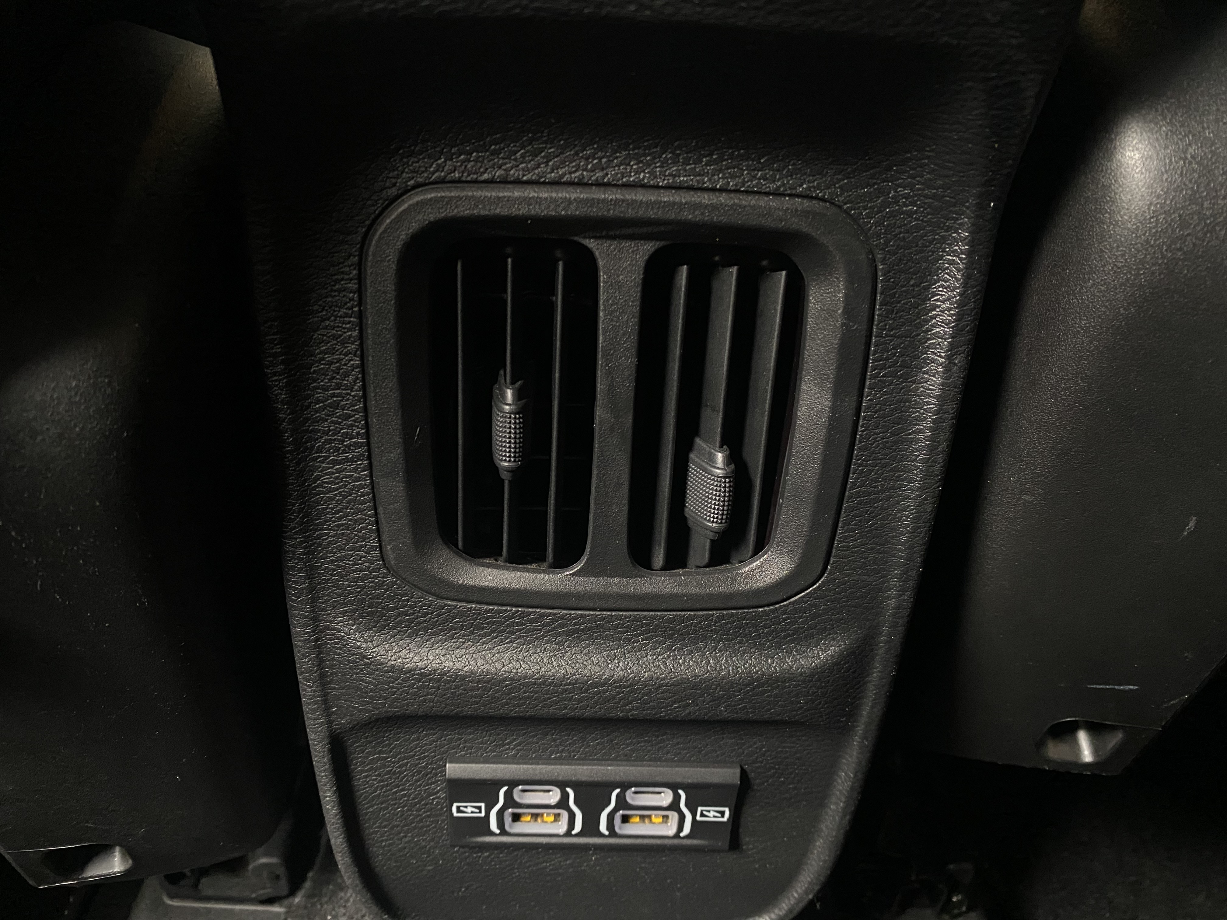 RAMPAGE 2.0 TURBO DIESEL REBEL 4X4 AUTOMÁTICO18