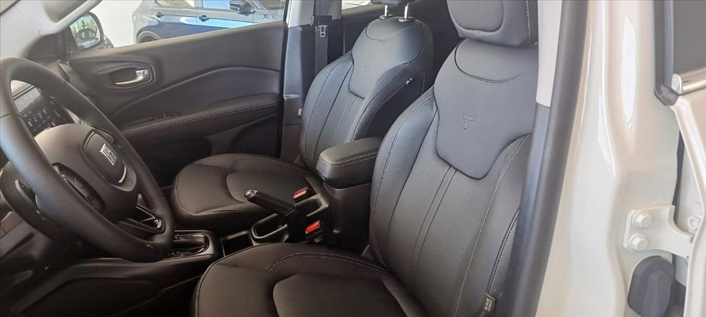 TORO 1.3 TURBO 270 FLEX VOLCANO AT69