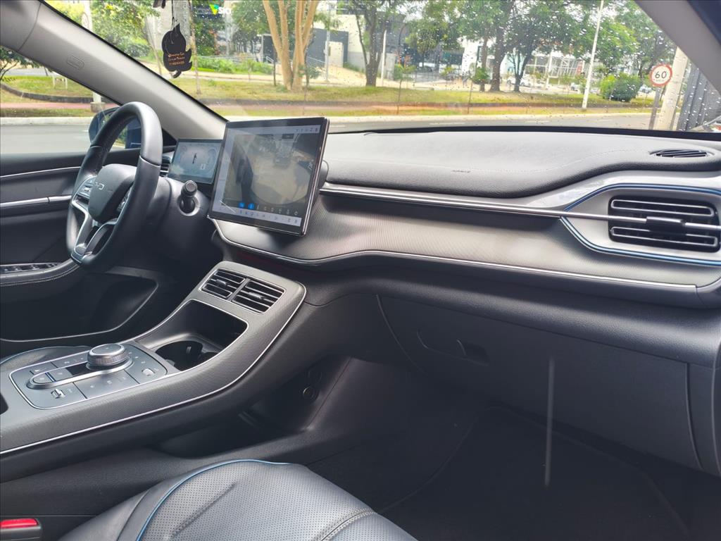 KING 1.5 DM-I PHEV GS AUTOMÁTICO11