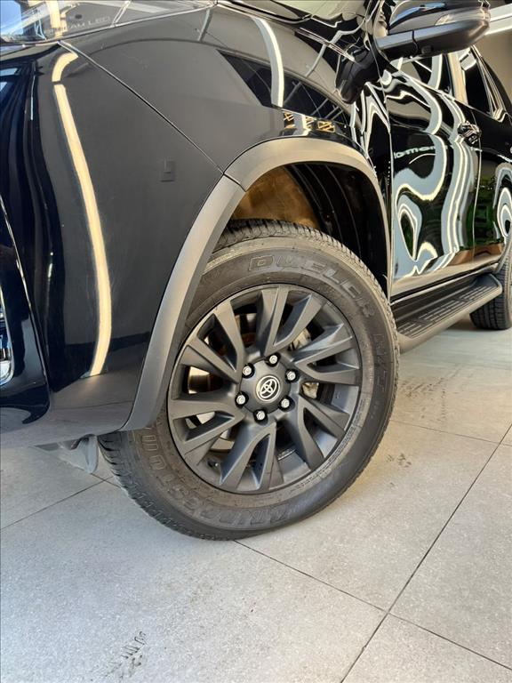 HILUX SW4 2.8 D-4D TURBO DIESEL SRX 7L 4X4 AUTOMÁTICO6