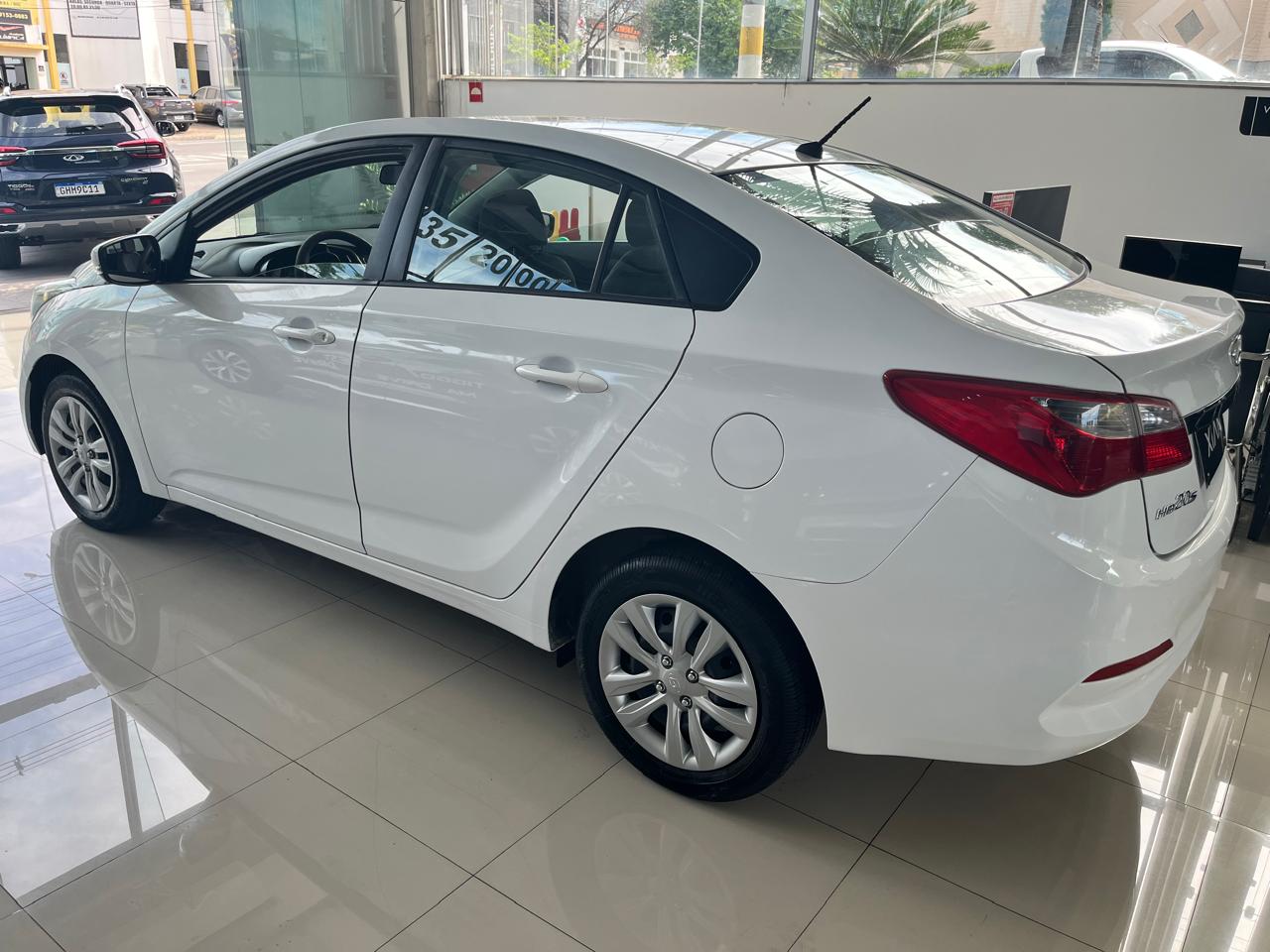 HB20S 1.6 COMFORT PLUS 16V FLEX 4P MANUAL4