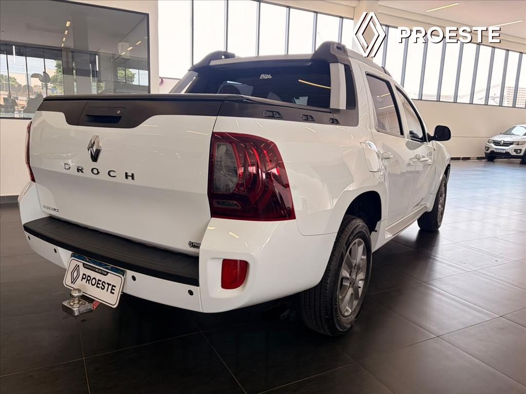 DUSTER OROCH 2.0 16V FLEX DYNAMIQUE 4P AUTOMÁTICO4