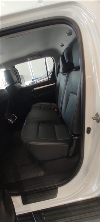 HILUX 2.8 D-4D TURBO DIESEL CD SRX 4X4 AUTOMÁTICO16