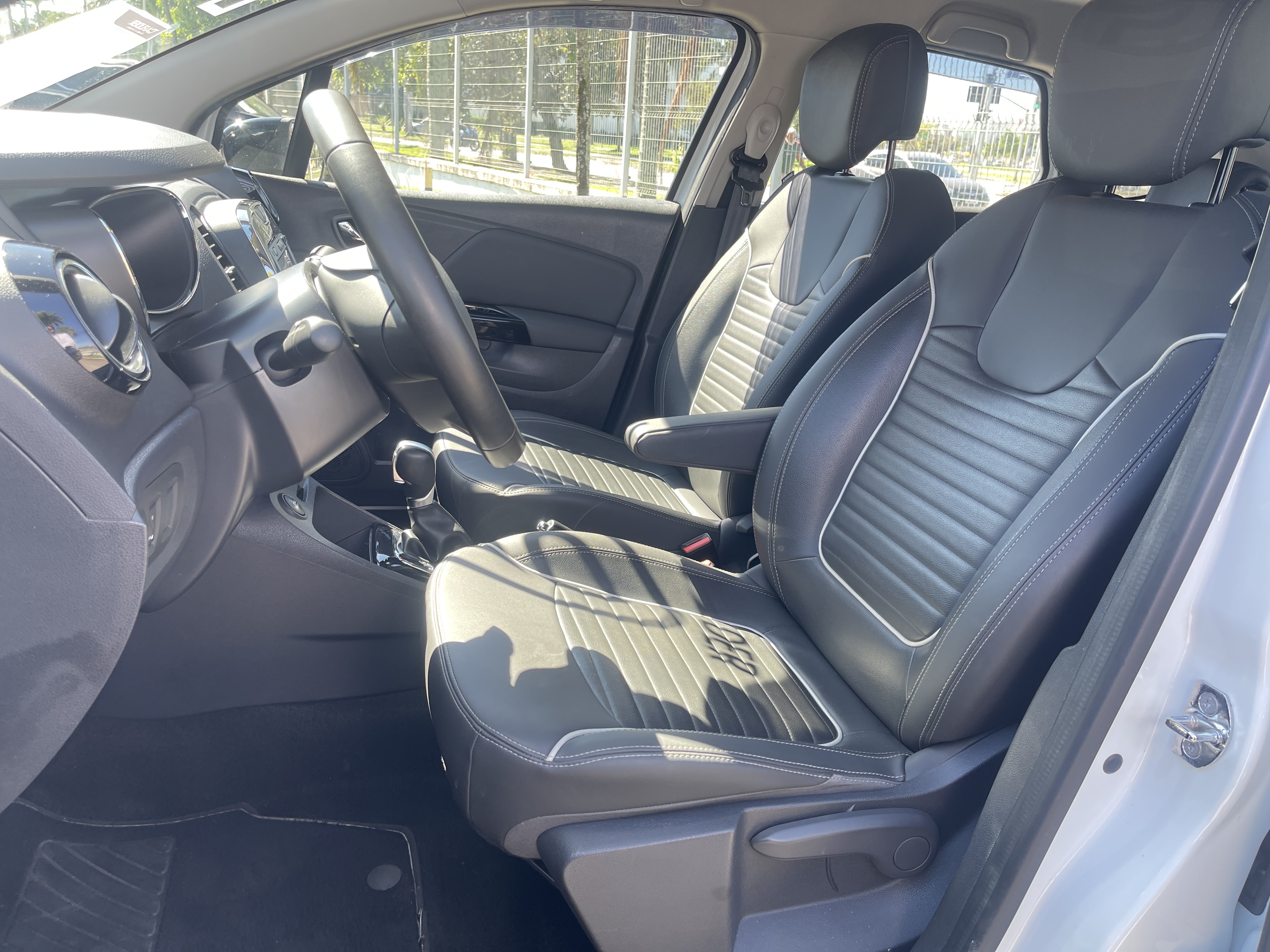 CAPTUR 1.6 16V SCE FLEX INTENSE X-TRONIC5