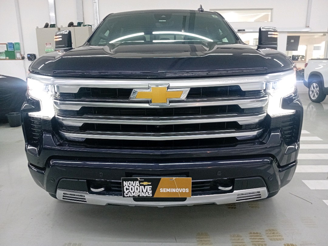 SILVERADO 5.3 V8 GASOLINA 1500 HIGH COUNTRY 4X4 AUTOMÁTICO4