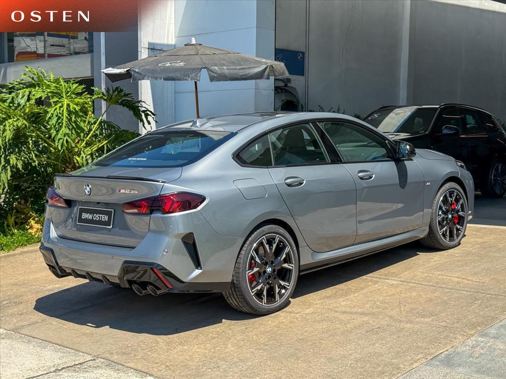 BMW-M235i-2.0 16V TURBO GASOLINA XDRIVE GRAN COUPÉ STEPTRONIC