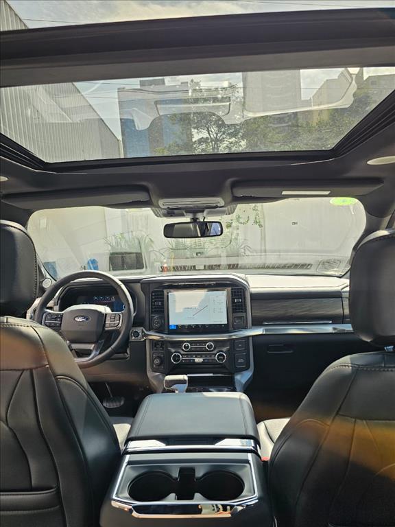 Ford-F-150-5.0 V8 GASOLINA CD LARIAT FX4 AUTOMÁTICO