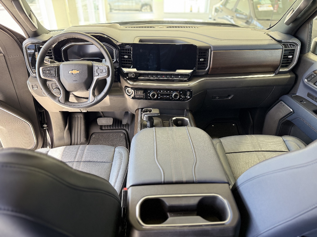 SILVERADO 5.3 V8 GASOLINA 1500 HIGH COUNTRY 4X4 AUTOMÁTICO