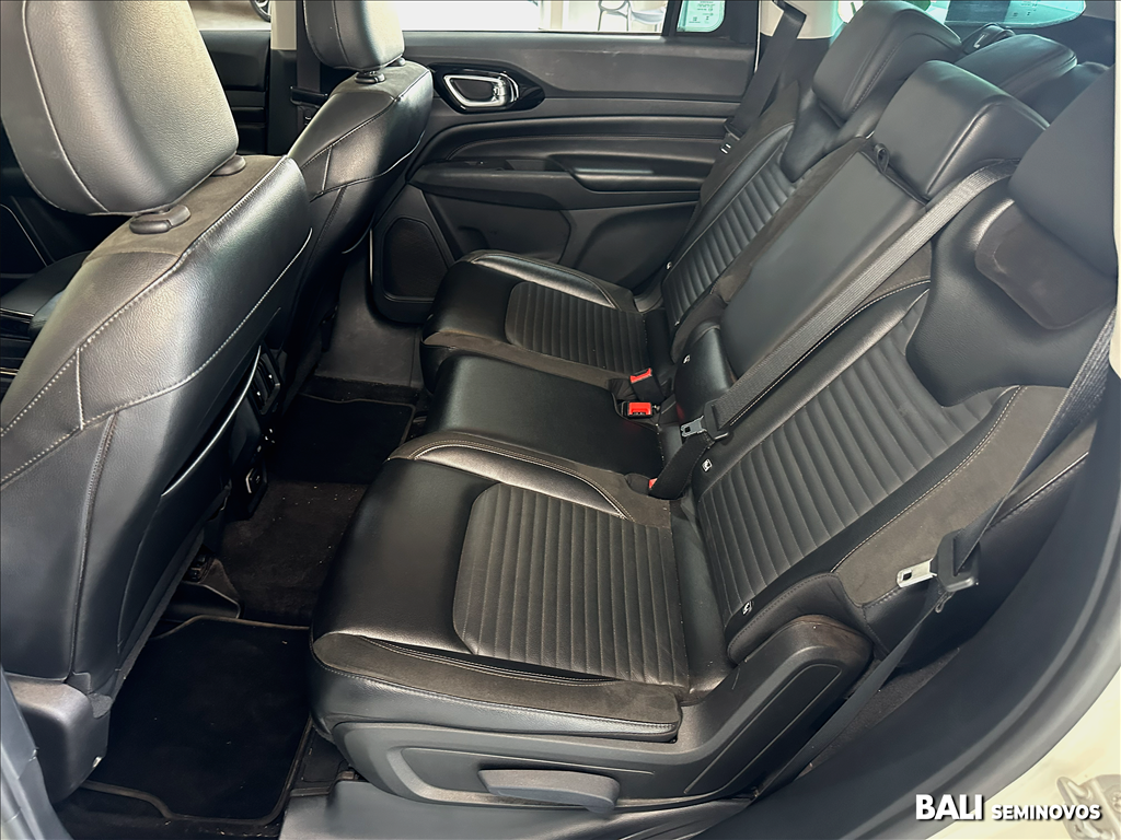 COMMANDER 1.3 T270 TURBO FLEX LIMITED AT612