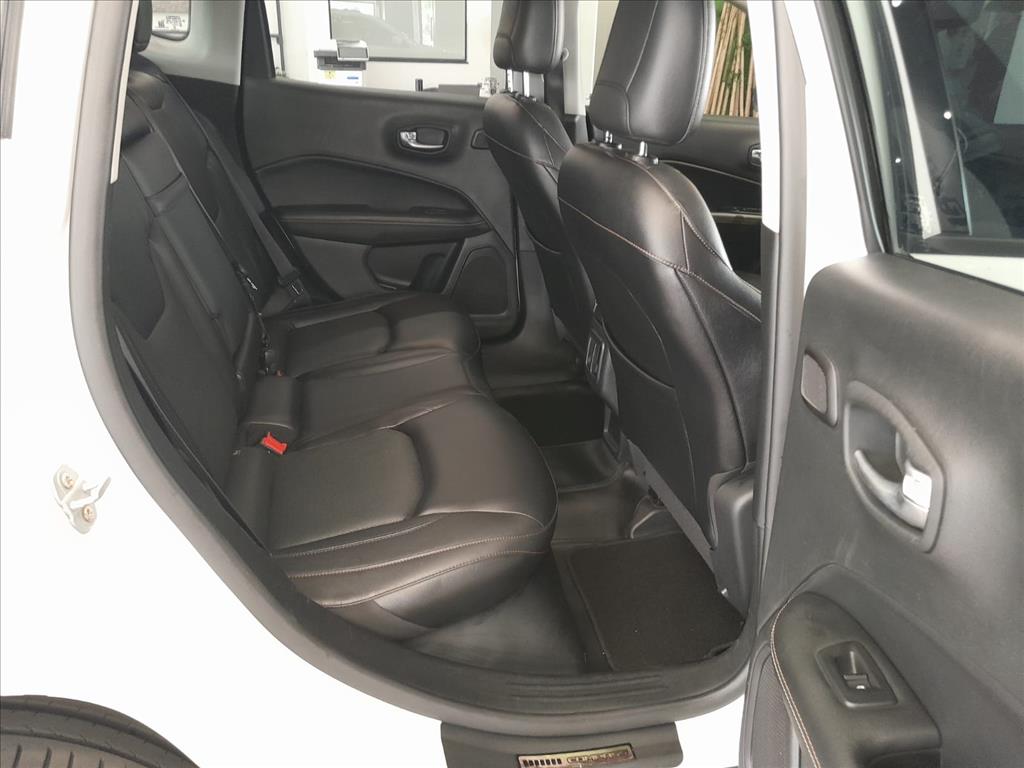 COMPASS 2.0 16V DIESEL LONGITUDE 4X4 AUTOMÁTICO COMPASS 2.0 16V DIESEL LONGITUDE 4X4 AUTOMÁTICO