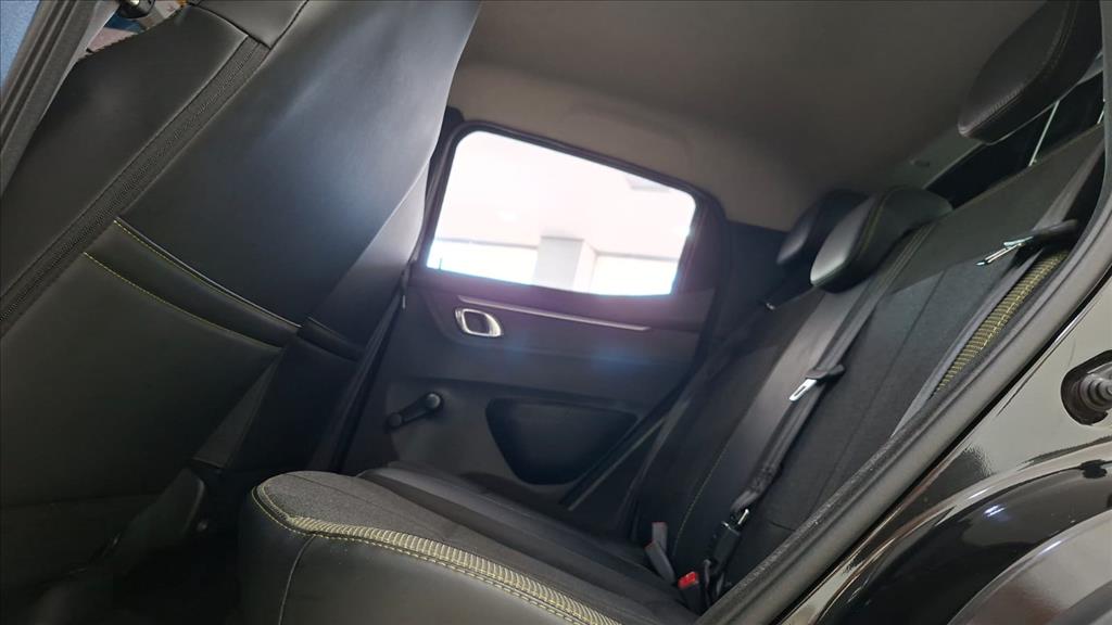 Renault-KWID-1.0 12V SCE FLEX OUTSIDER MANUAL