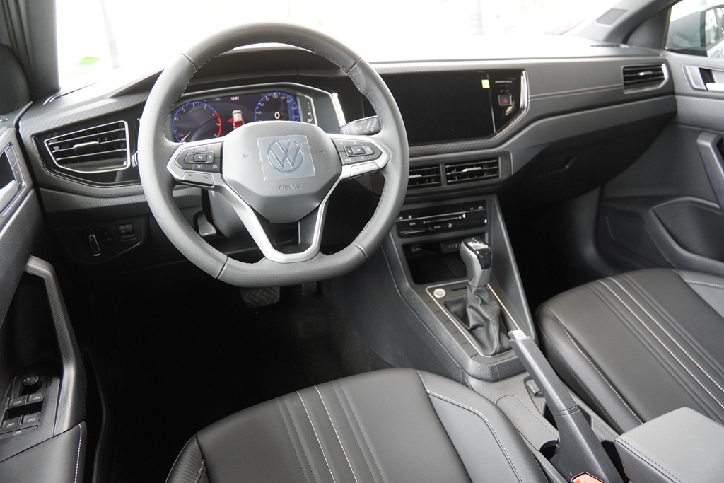 NIVUS 1.0 200 TSI TOTAL FLEX HIGHLINE AUTOMÁTICO6