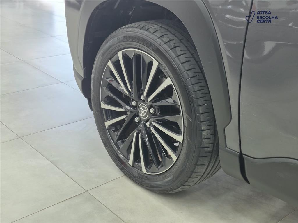 Toyota COROLLA CROSS 2026