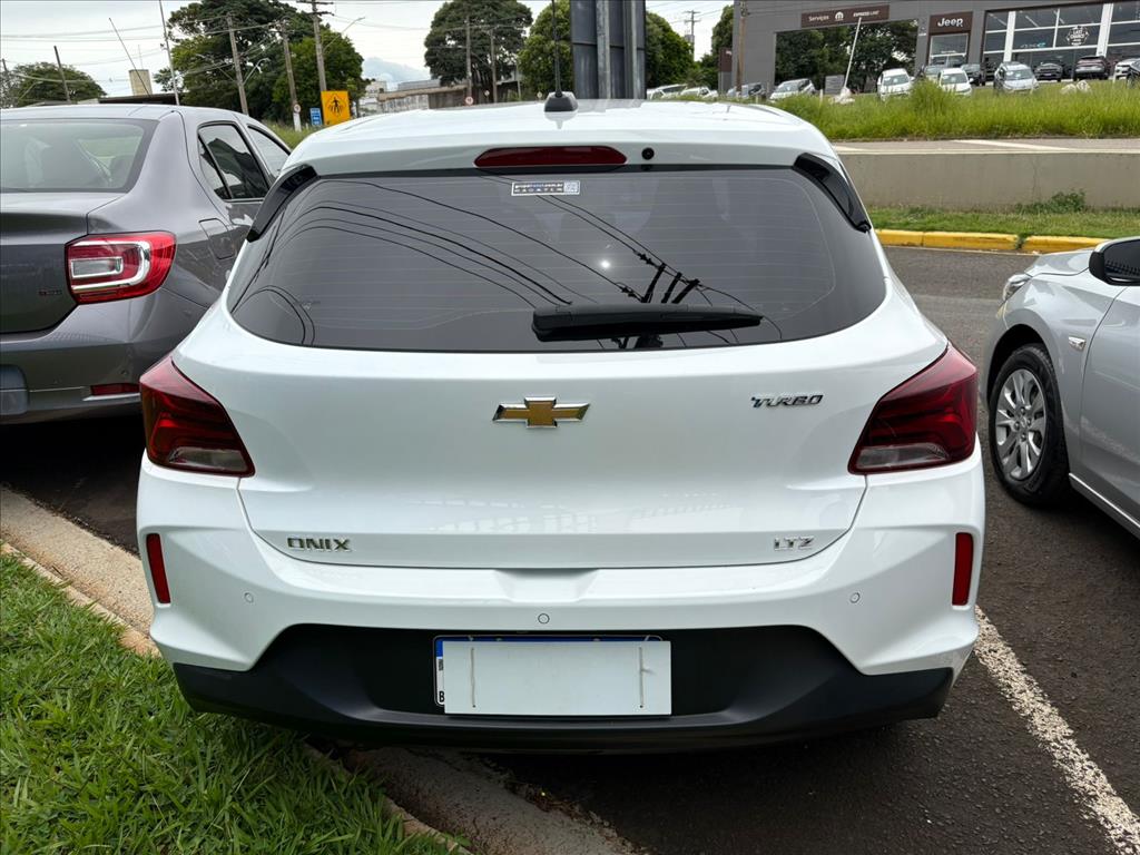 ONIX 1.0 TURBO FLEX LTZ AUTOMÁTICO