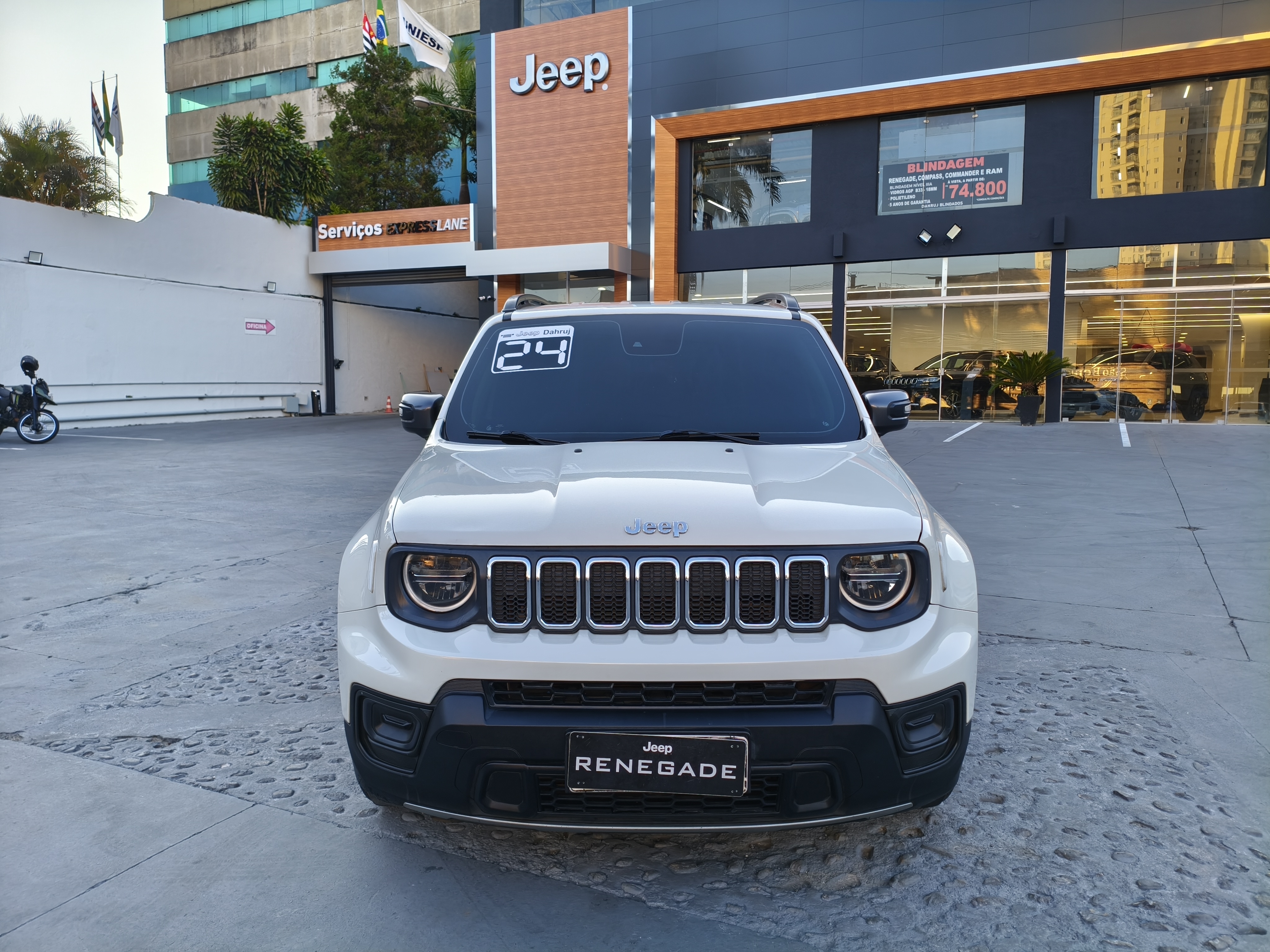 RENEGADE 1.3 T270 TURBO FLEX LONGITUDE AT61