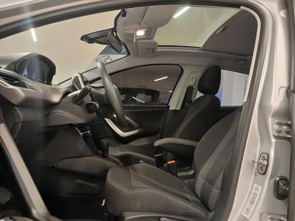 Peugeot-208-1.6 GRIFFE 16V FLEX 4P AUTOMÁTICO