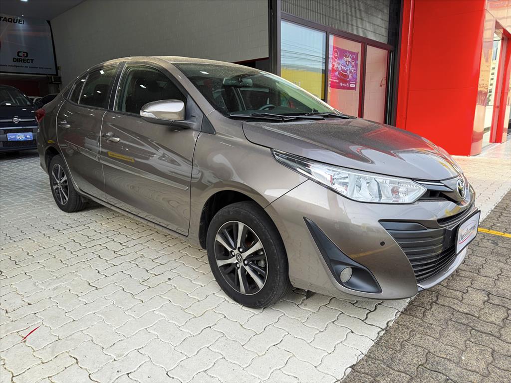 Toyota Yaris - 1.5 16V FLEX SEDAN XS MULTIDRIVE