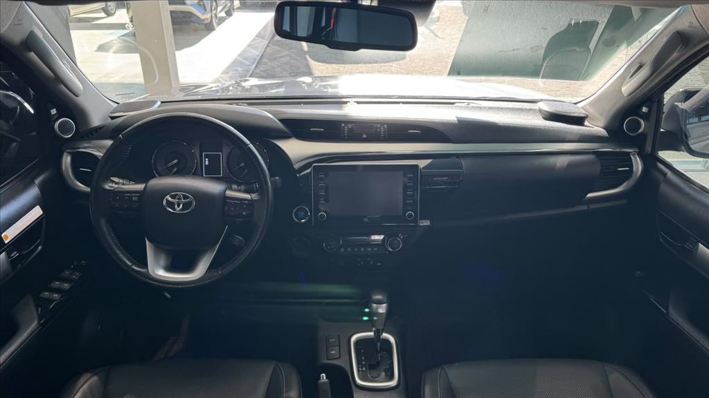 HILUX 2.8 D-4D TURBO DIESEL CD SRX 4X4 AUTOMÁTICO8