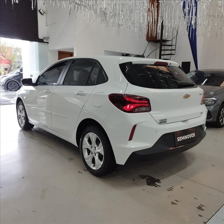 ONIX 1.0 TURBO FLEX LTZ AUTOMÁTICO5