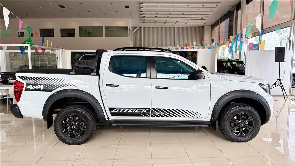 FRONTIER 2.3 16V TURBO DIESEL ATTACK CD 4X4 AUTOMÁTICO8