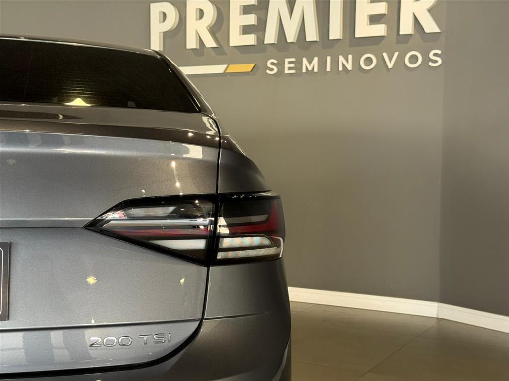 VIRTUS 1.0 200 TSI HIGHLINE AUTOMÁTICO11