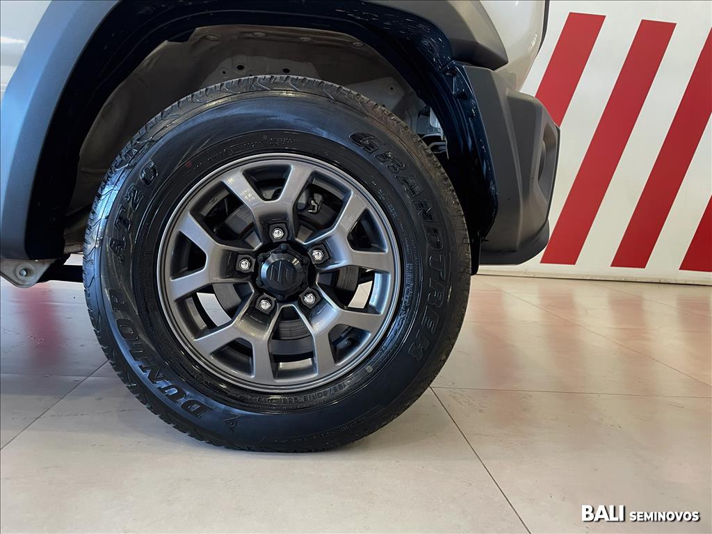 JIMNY 1.5 GASOLINA SIERRA 4YOU 4X4 AUTOMÁTICO8