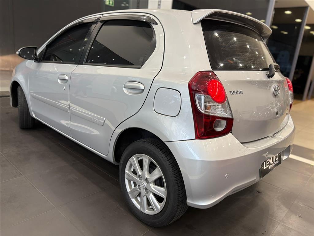 ETIOS 1.5 X PLUS 16V FLEX 4P AUTOMÁTICO8