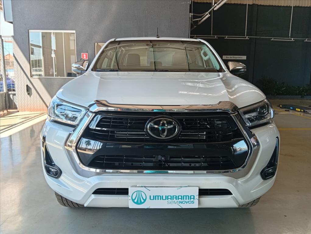 HILUX 2.8 D-4D TURBO DIESEL CD SRX 4X4 AUTOMÁTICO