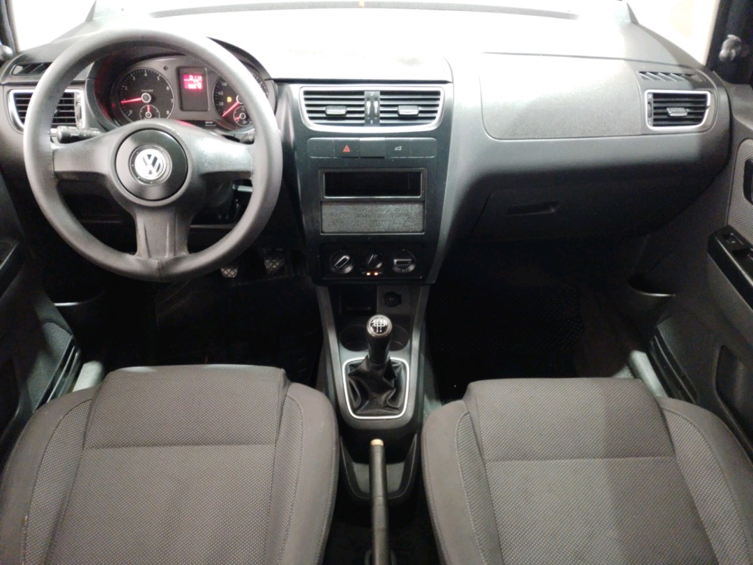 VW - Volkswagen-FOX-1.0 MI 8V FLEX 4P MANUAL