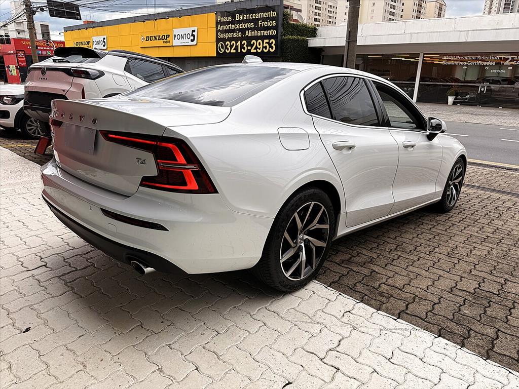 Volvo S60 - 2.0 T4 MOMENTUM GASOLINA 4P AUTOMÁTICO