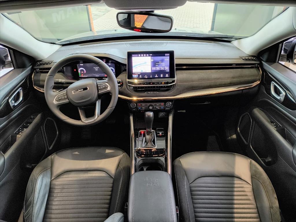 COMMANDER 1.3 T270 TURBO FLEX LIMITED AT66