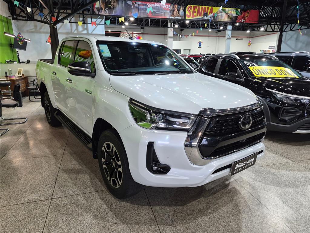 HILUX 2.8 D-4D TURBO DIESEL CD SRX 4X4 AUTOMÁTICO10