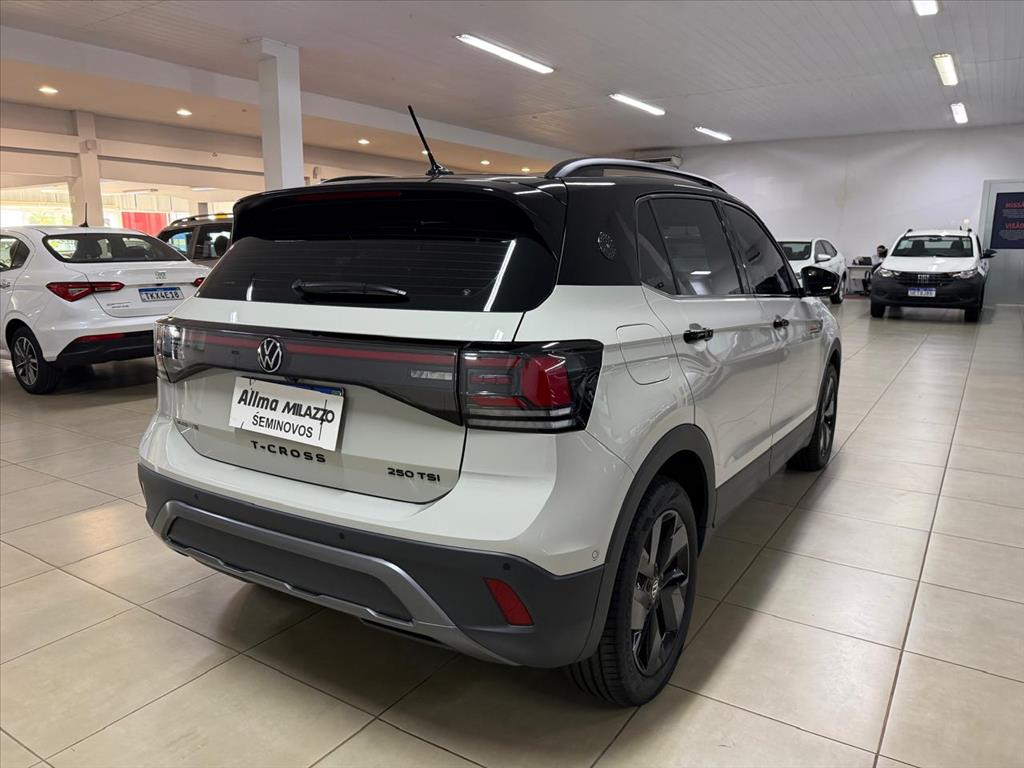 T-CROSS 1.4 250 TSI TOTAL FLEX EXTREME AUTOMÁTICO10