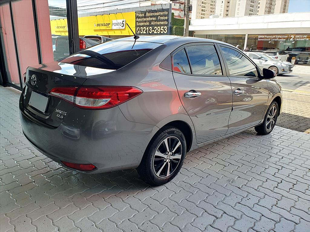 Toyota Yaris - 1.5 16V FLEX SEDAN XLS MULTIDRIVE