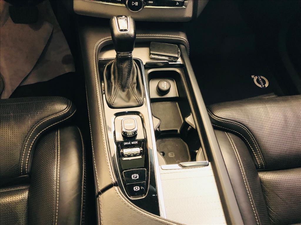 XC90 2.0 T6 GASOLINA MOMENTUM AWD GEARTRONIC