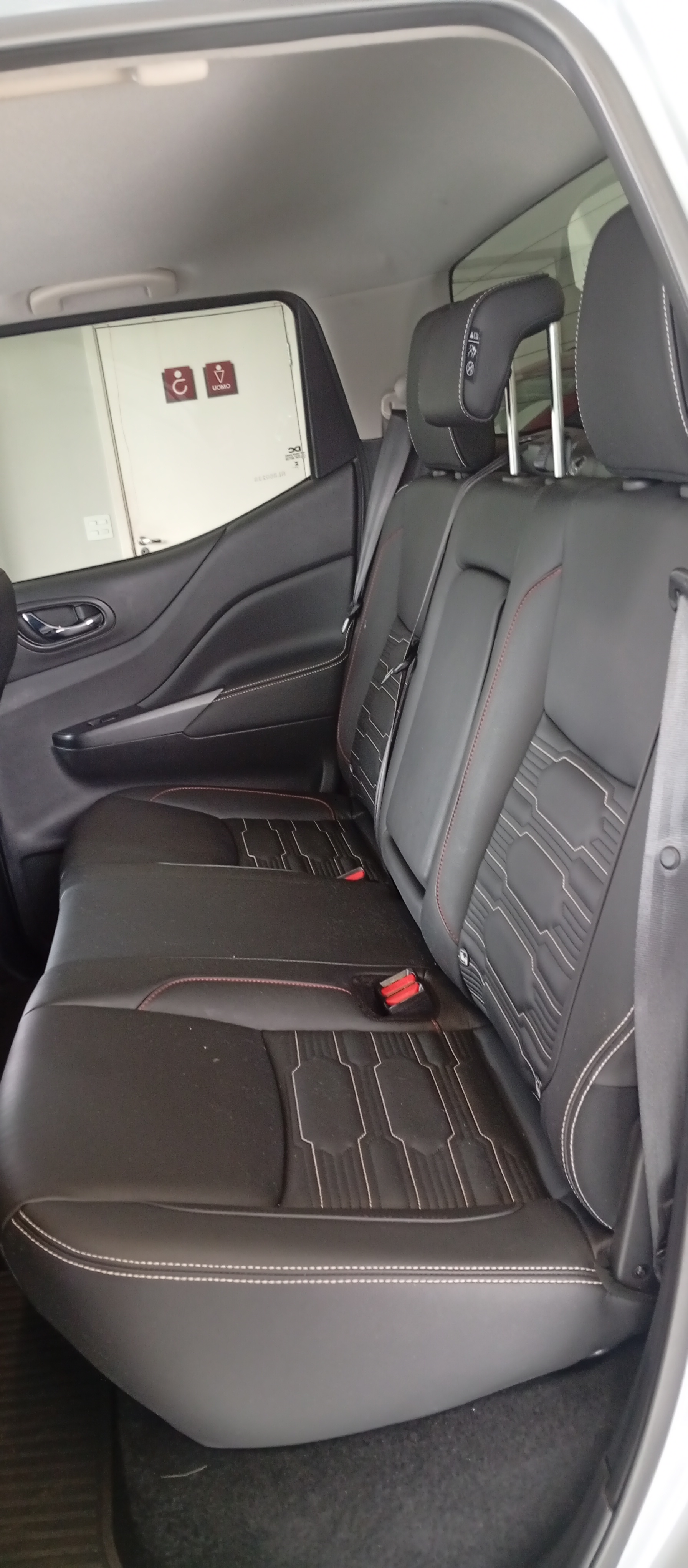 FRONTIER 2.3 16V TURBO DIESEL PRO4X CD 4X4 AUTOMÁTICO10