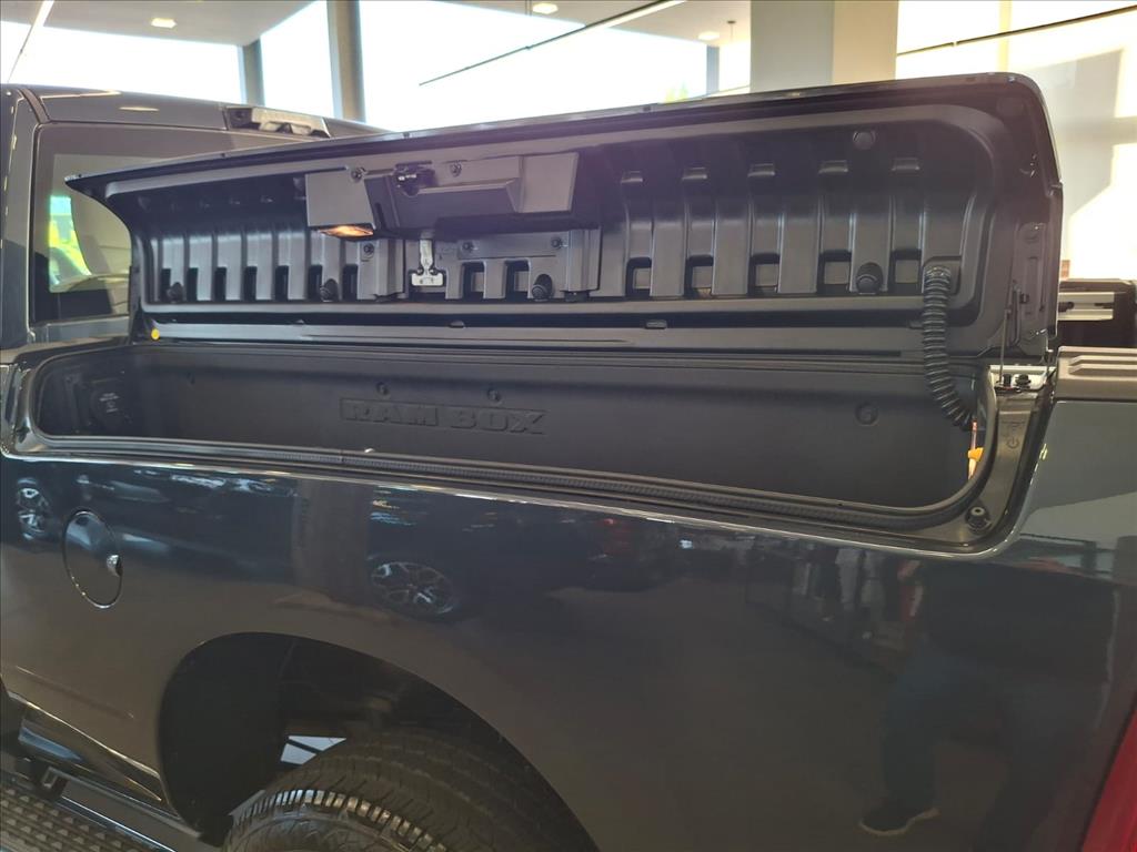 2500 6.7 I6 TURBO DIESEL LARAMIE CD 4X4 AUTOMÁTICO7