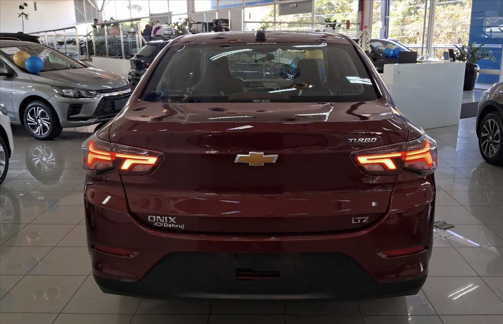 ONIX PLUS 1.0 TURBO FLEX LTZ AUTOMÁTICO4