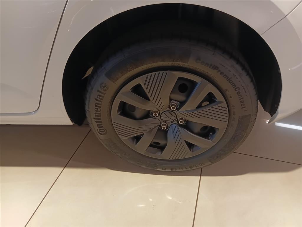 VW - Volkswagen-POLO-1.0 MPI TRACK MANUAL