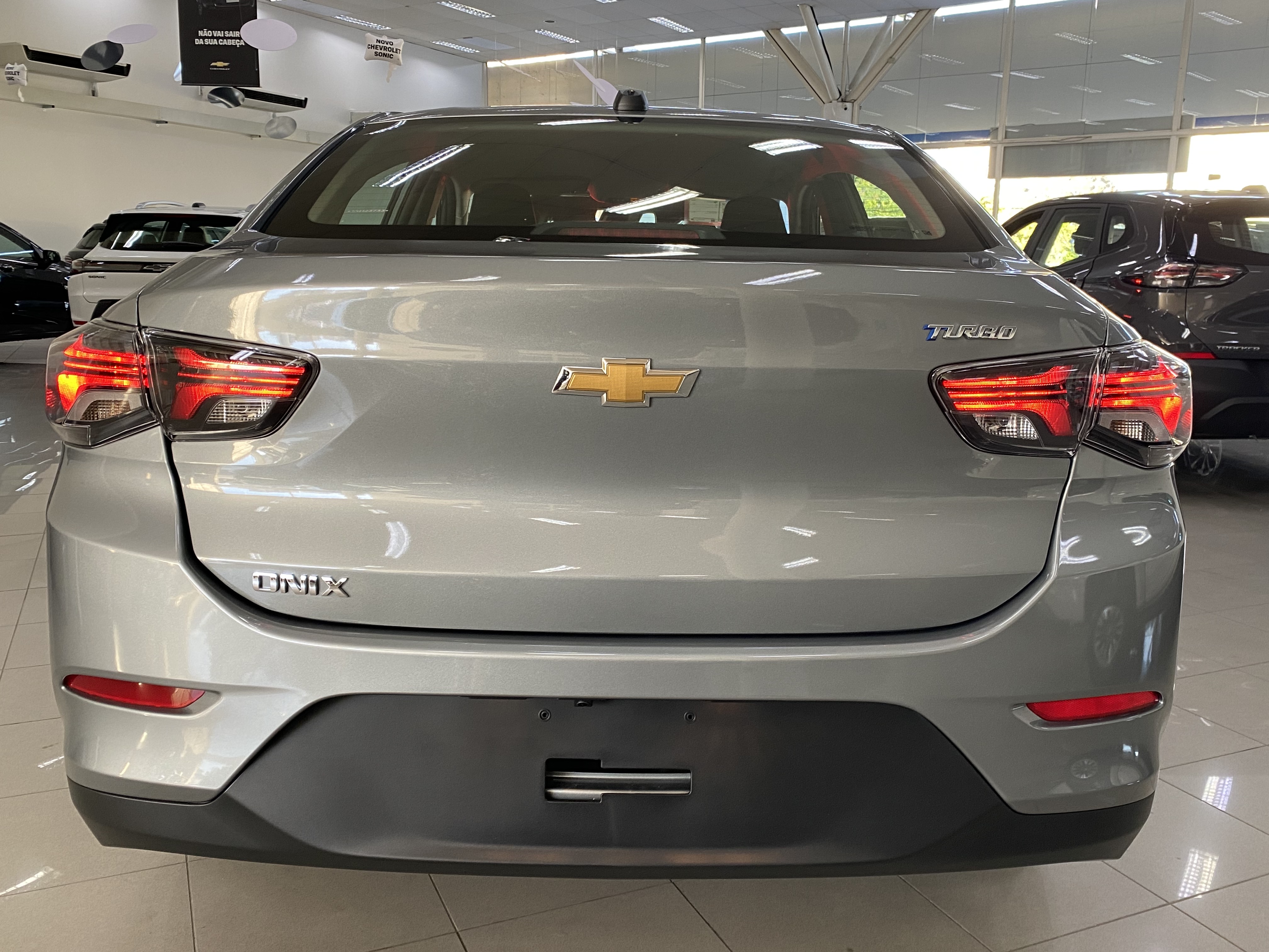 ONIX PLUS 1.0 TURBO ETANOL ECO AUTOMÁTICO14
