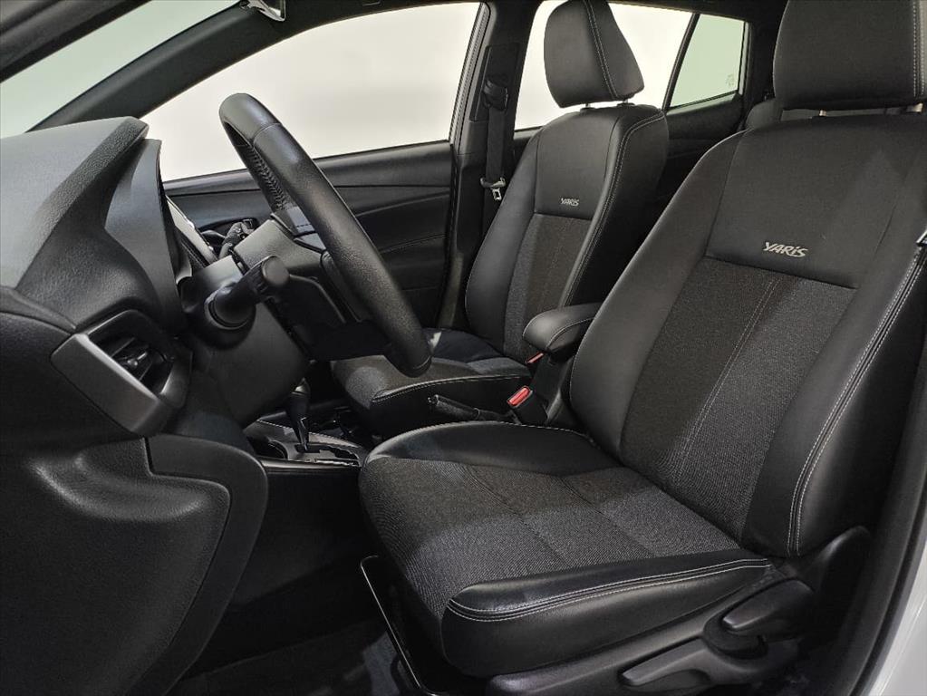 YARIS 1.5 16V FLEX XS MULTIDRIVE11
