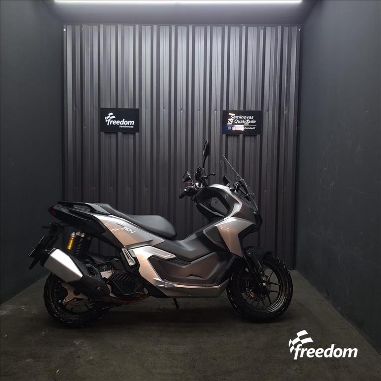 Moto HONDA do modelo ADV 160 2025/2025