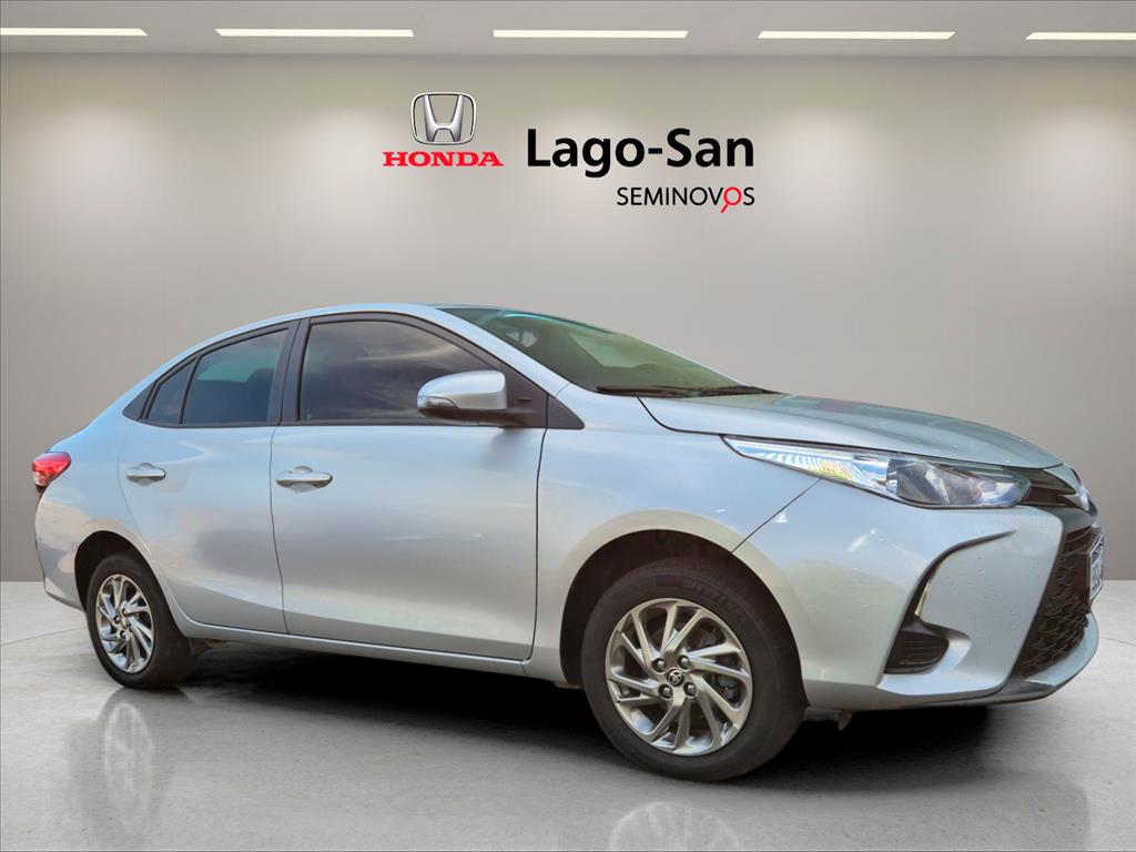 YARIS 1.5 16V FLEX SEDAN XS MULTIDRIVE6